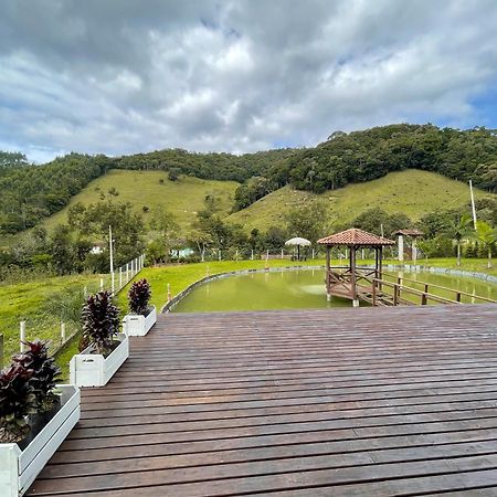 Ampla Casa De Campo - Afaven Aguas Mornas Bagian luar foto