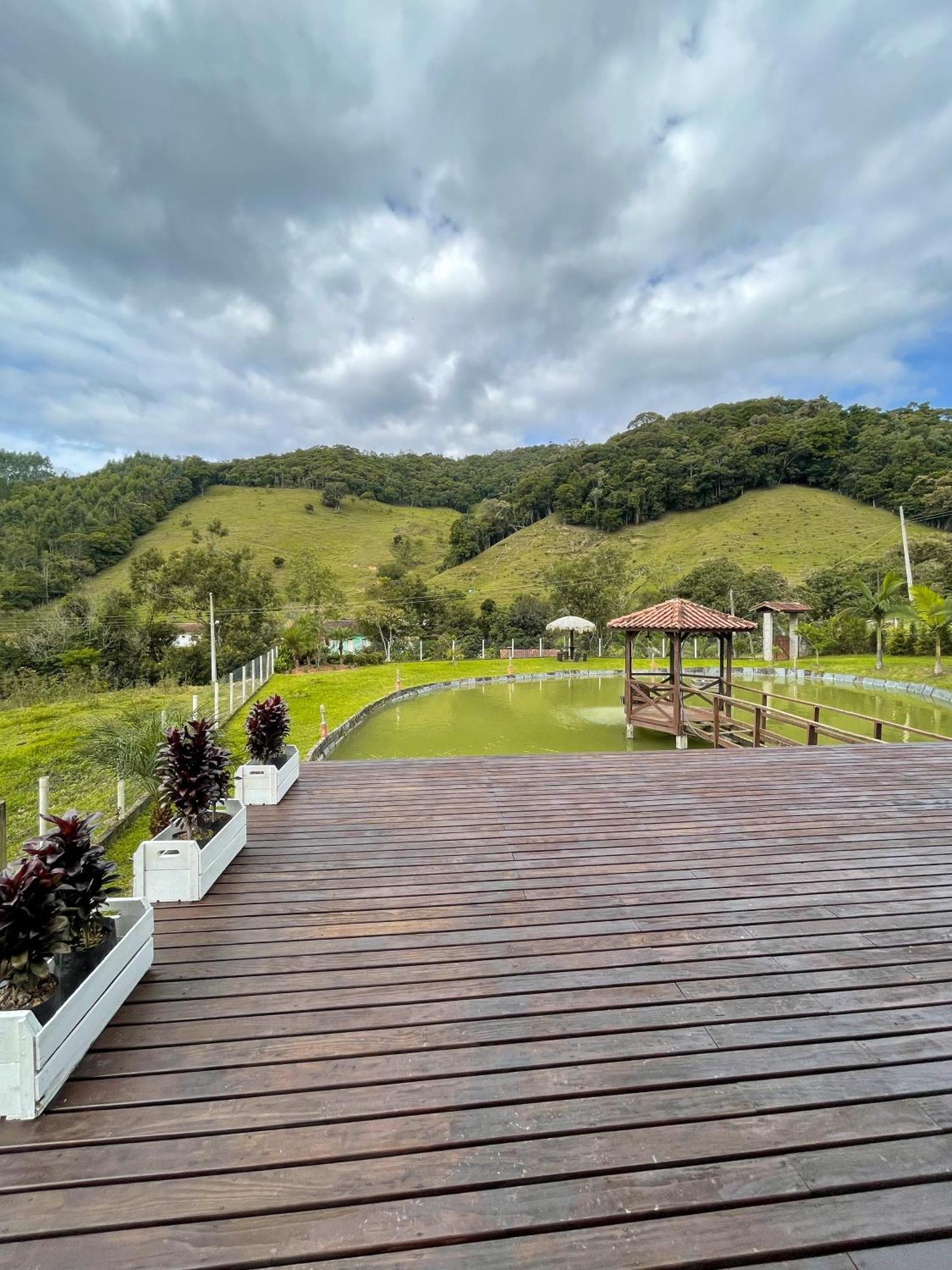 Ampla Casa De Campo - Afaven Aguas Mornas Bagian luar foto