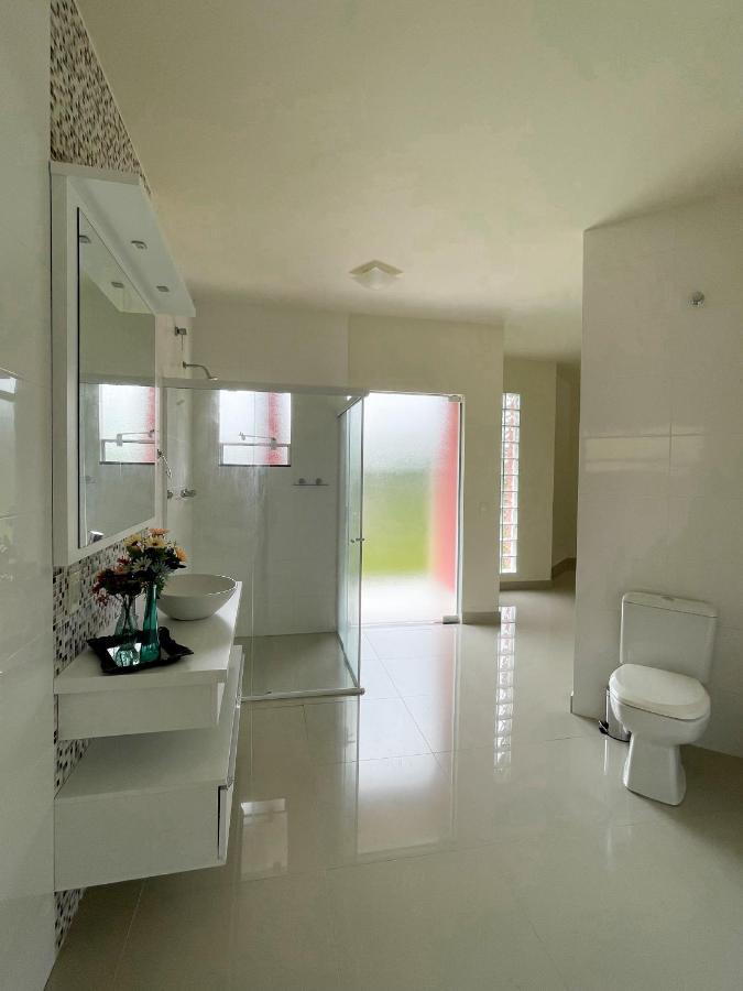 Ampla Casa De Campo - Afaven Aguas Mornas Bagian luar foto