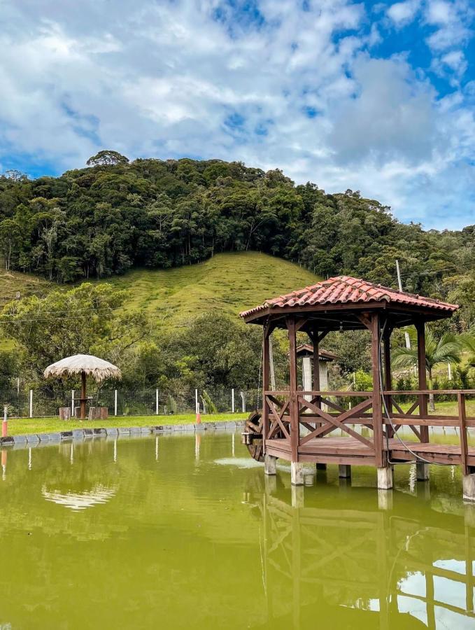 Ampla Casa De Campo - Afaven Aguas Mornas Bagian luar foto